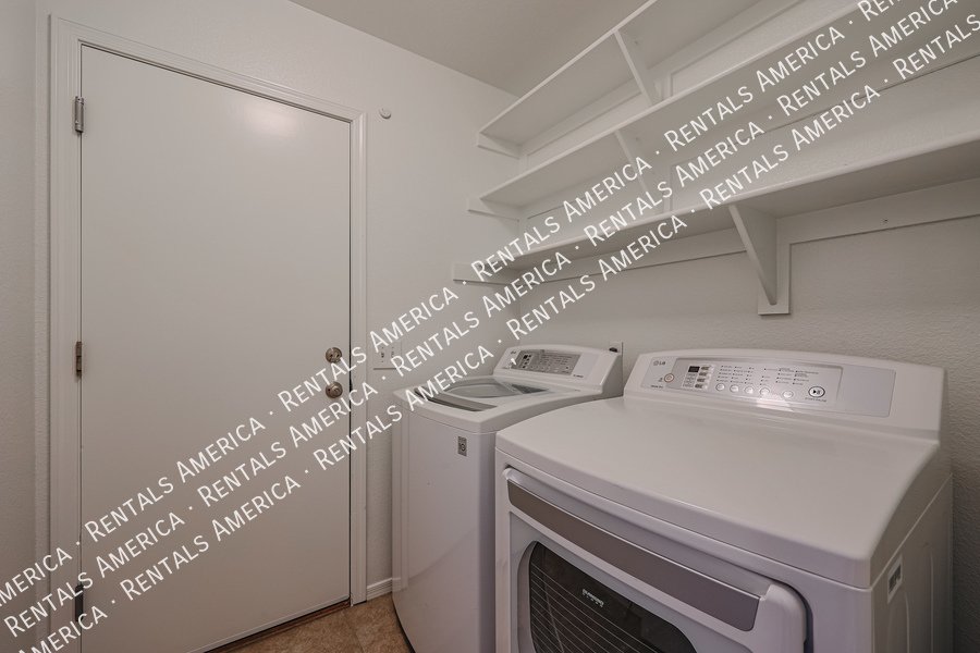 Nicely Upgraded 3 Bedroom Home In Harmon Ranch!!! property image