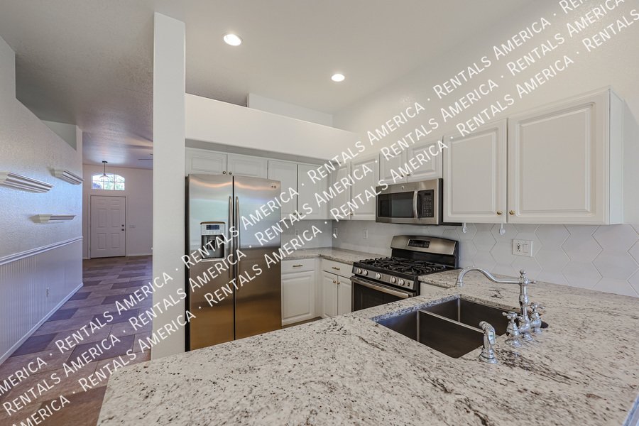 Nicely Upgraded 3 Bedroom Home In Harmon Ranch!!! property image