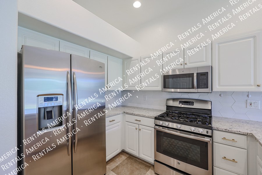 Nicely Upgraded 3 Bedroom Home In Harmon Ranch!!! property image