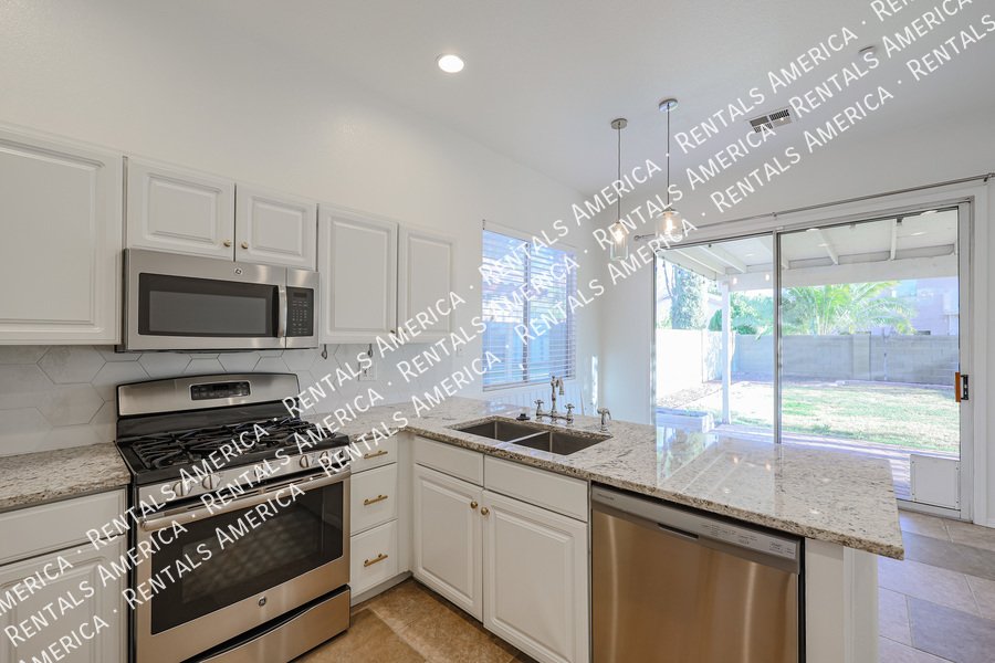 Nicely Upgraded 3 Bedroom Home In Harmon Ranch!!! property image