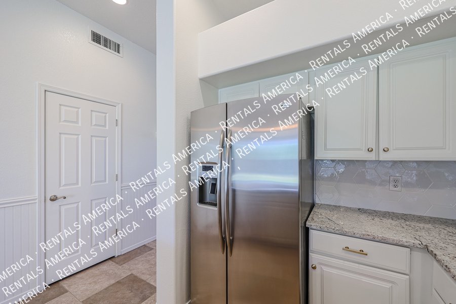 Nicely Upgraded 3 Bedroom Home In Harmon Ranch!!! property image