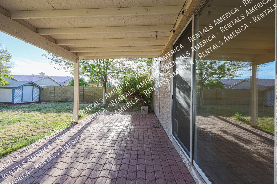 Nicely Upgraded 3 Bedroom Home In Harmon Ranch!!! property image