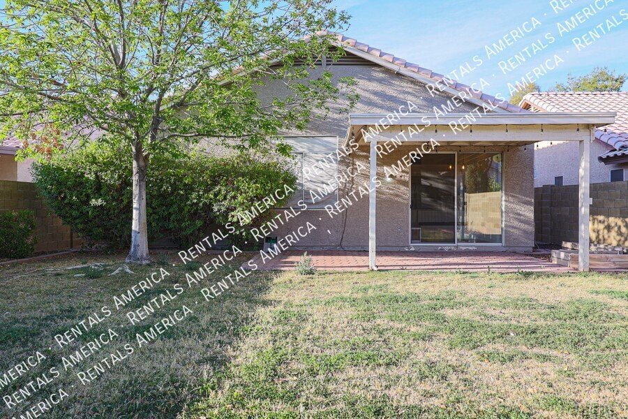 Nicely Upgraded 3 Bedroom Home In Harmon Ranch!!! property image