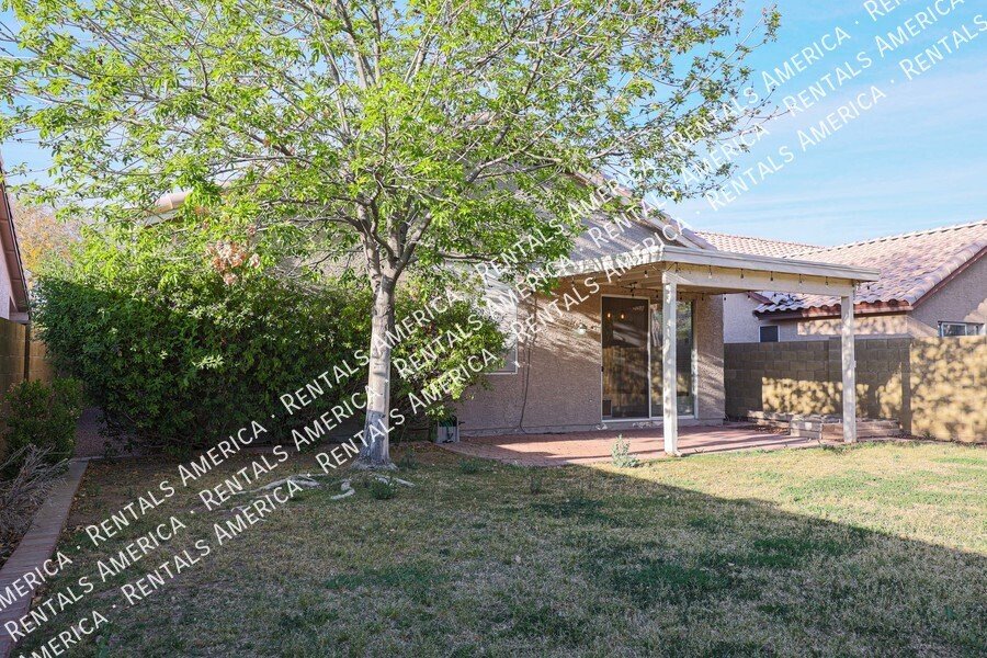 Nicely Upgraded 3 Bedroom Home In Harmon Ranch!!! property image