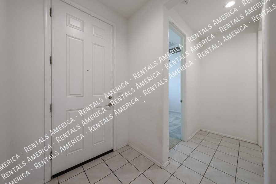 Beautiful 5 Bedroom in Tuscano Community! property image