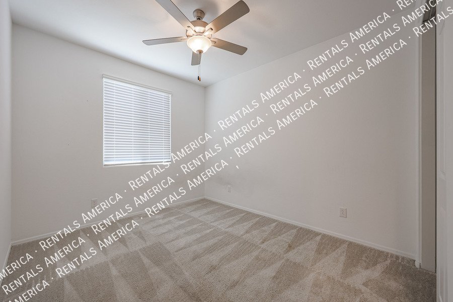 Beautiful 5 Bedroom in Tuscano Community! property image
