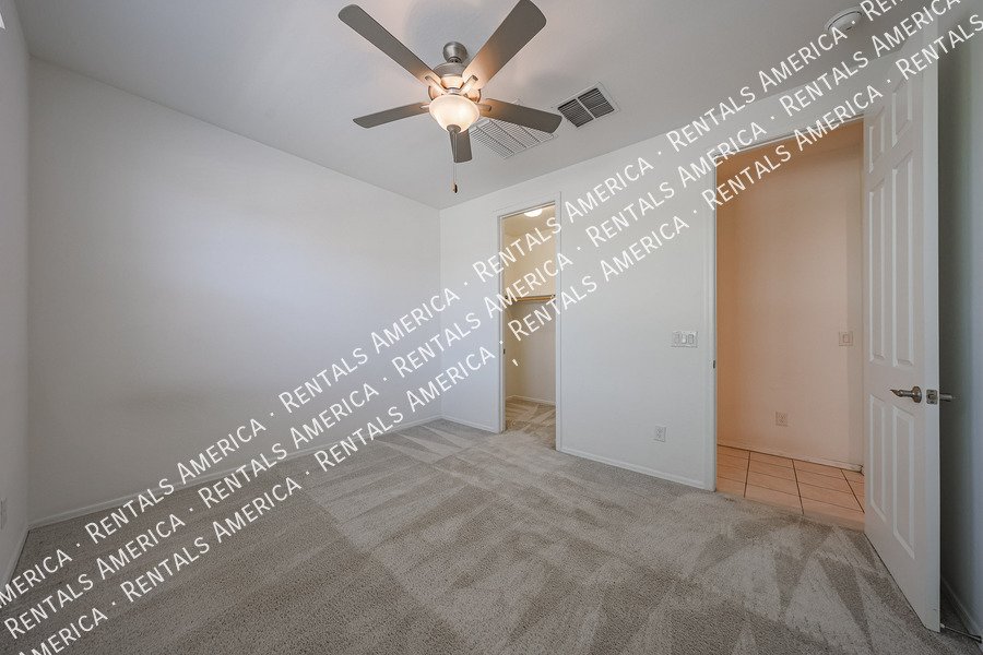 Beautiful 5 Bedroom in Tuscano Community! property image