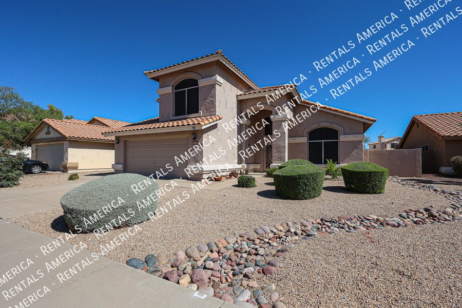 Spacious 5 Bed / 3 Bath Home in Desirable Hillcrest Ranch property image