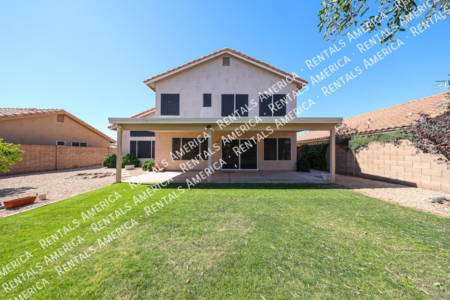 Spacious 5 Bed / 3 Bath Home in Desirable Hillcrest Ranch property image