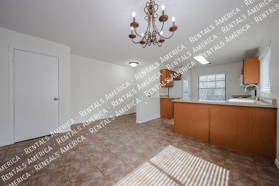 Meticulously Maintained single level home property image