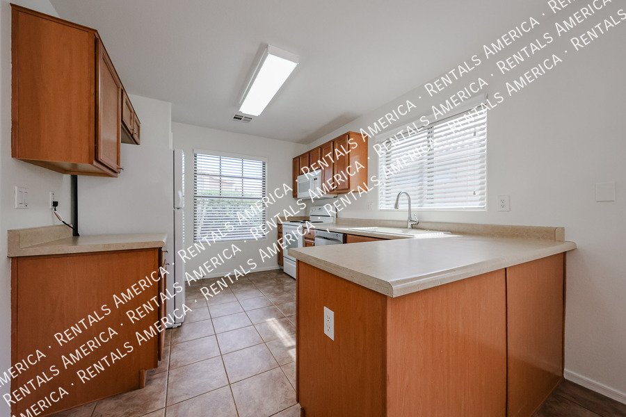 Meticulously Maintained single level home property image
