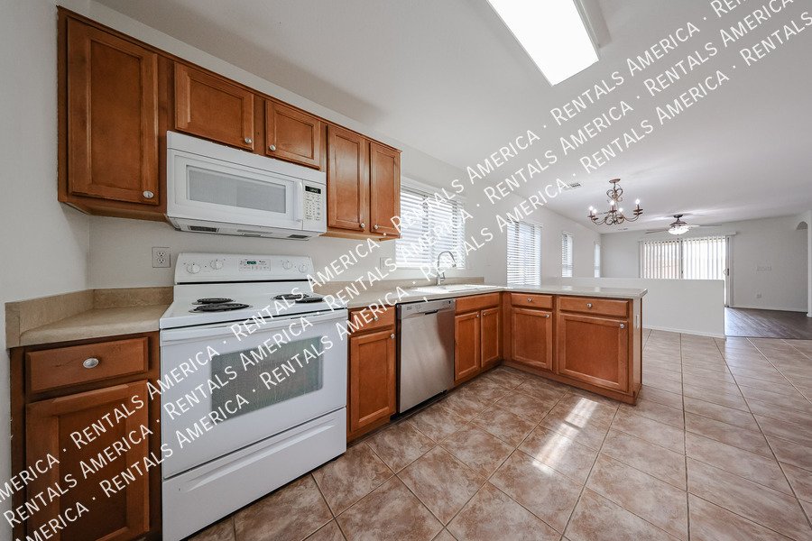 Meticulously Maintained single level home property image