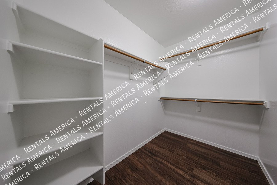 Meticulously Maintained single level home property image