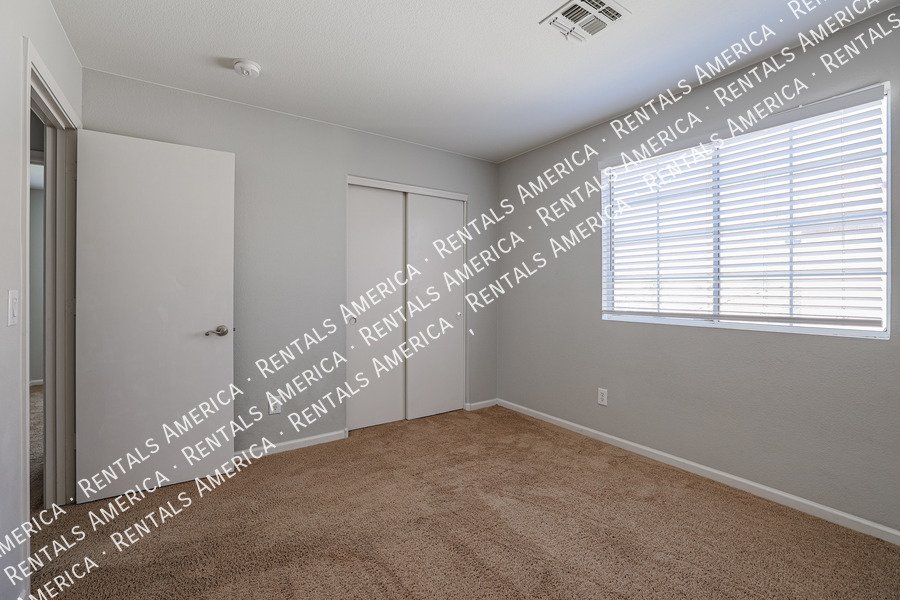 Minutes from Westgate Entertainment District! property image