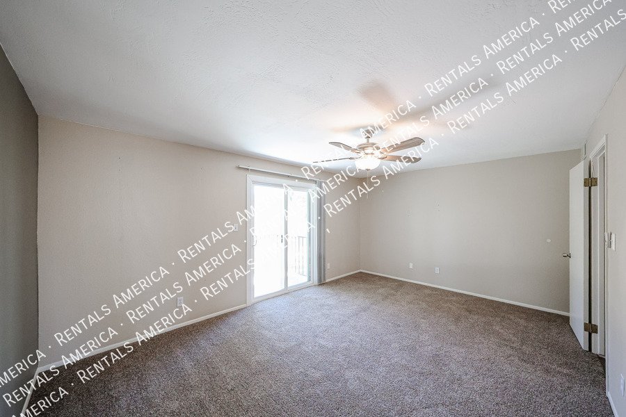 Amazing 2 BR / 2 BA North Glendale Townhome off Bellair Golf Park property image