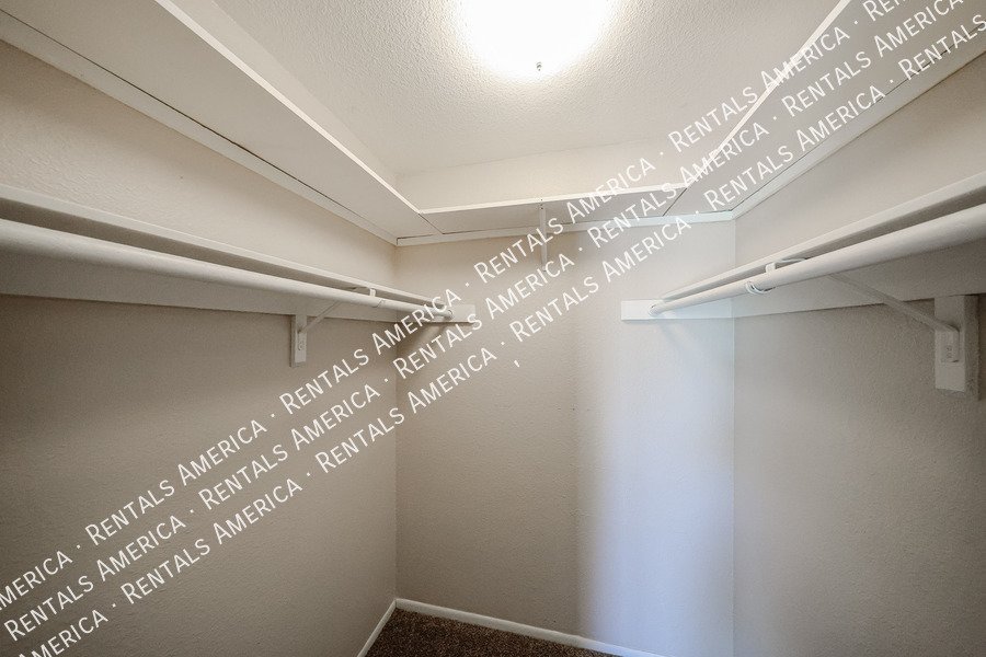 Amazing 2 BR / 2 BA North Glendale Townhome off Bellair Golf Park property image