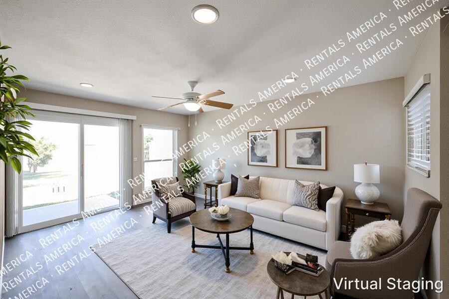 Amazing 2 BR / 2 BA North Glendale Townhome off Bellair Golf Park property image