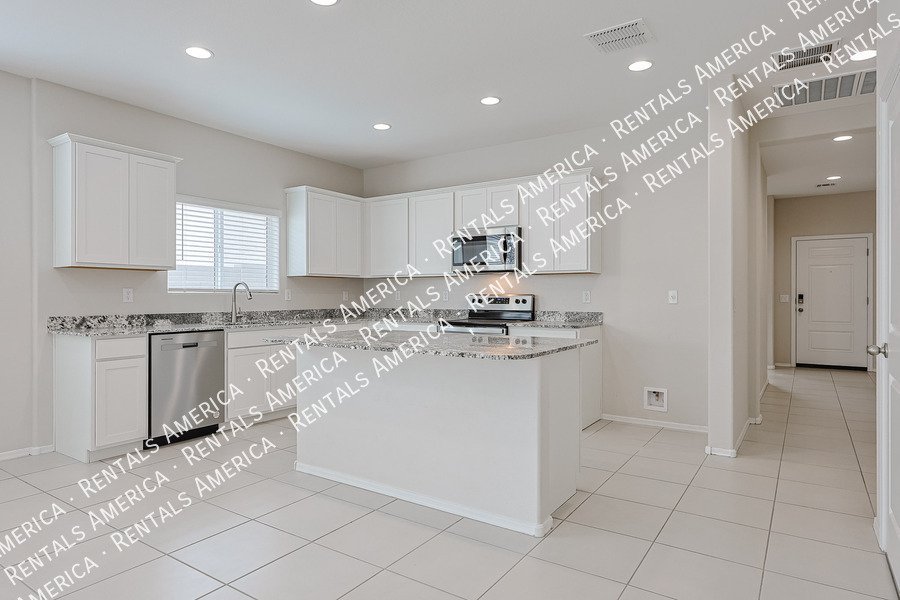 Spacious 5-Bedroom Home in the Sought-After Trouvaille Community property image
