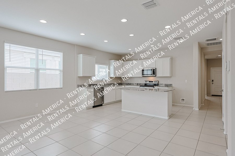 Spacious 5-Bedroom Home in the Sought-After Trouvaille Community property image