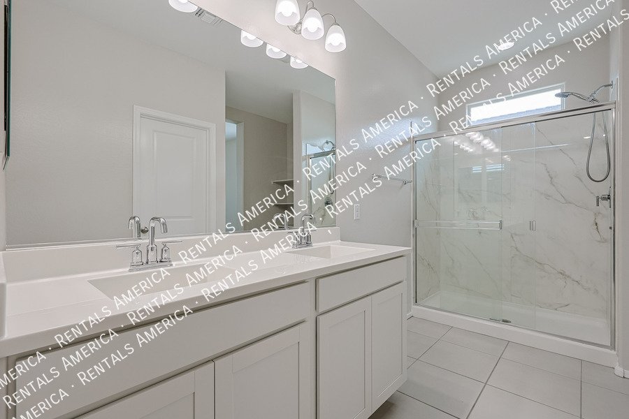 Spacious 5-Bedroom Home in the Sought-After Trouvaille Community property image
