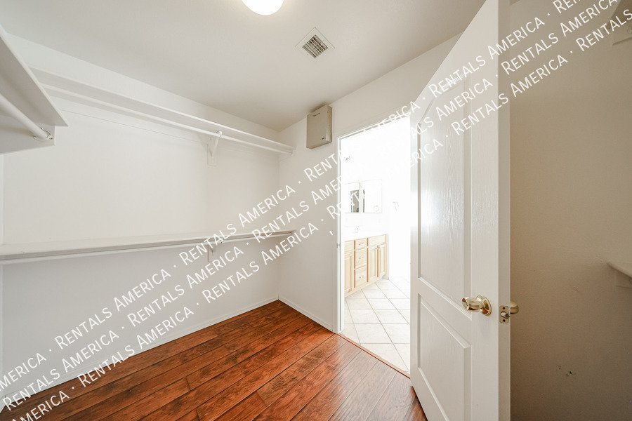 Move in Ready 4 Bedroom House W/ a Pool! property image