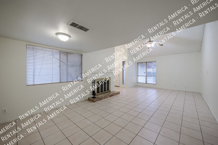 Patio Home in Villa Majorca property image
