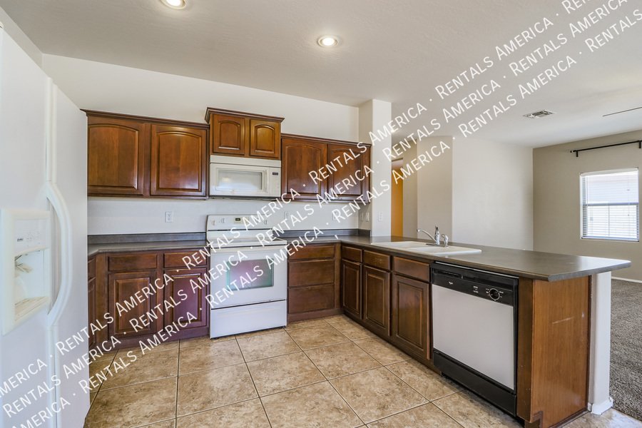 Wonderful Home in Bella Vista with a Private Pool!! property image