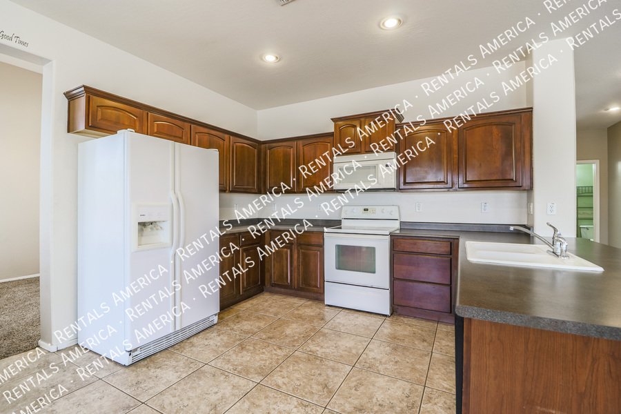 Wonderful Home in Bella Vista with a Private Pool!! property image