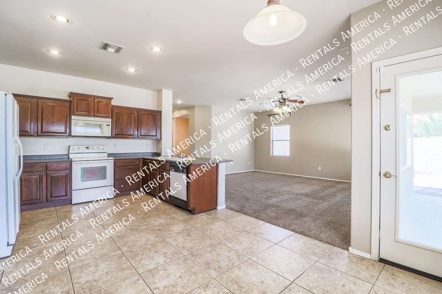 Wonderful Home in Bella Vista with a Private Pool!! property image