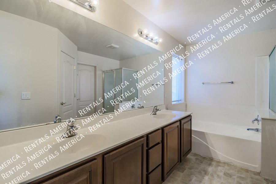 Wonderful Home in Bella Vista with a Private Pool!! property image