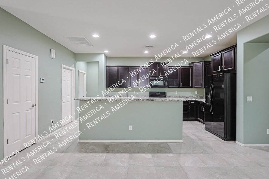 Beautiful 3bed 2 bath single level home-Landscape included! property image