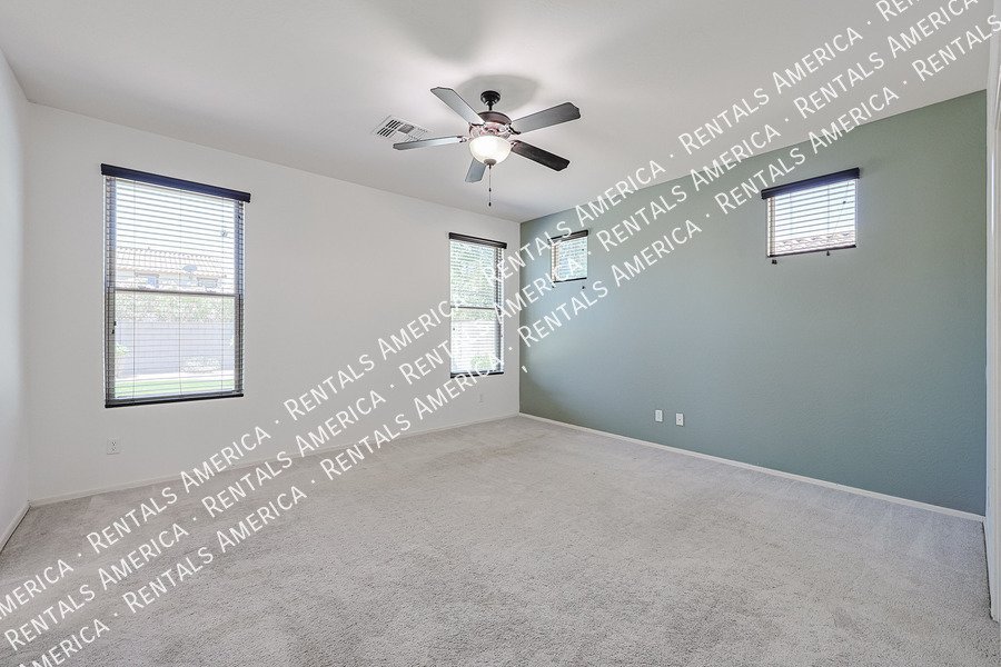 Beautiful 3bed 2 bath single level home-Landscape included! property image