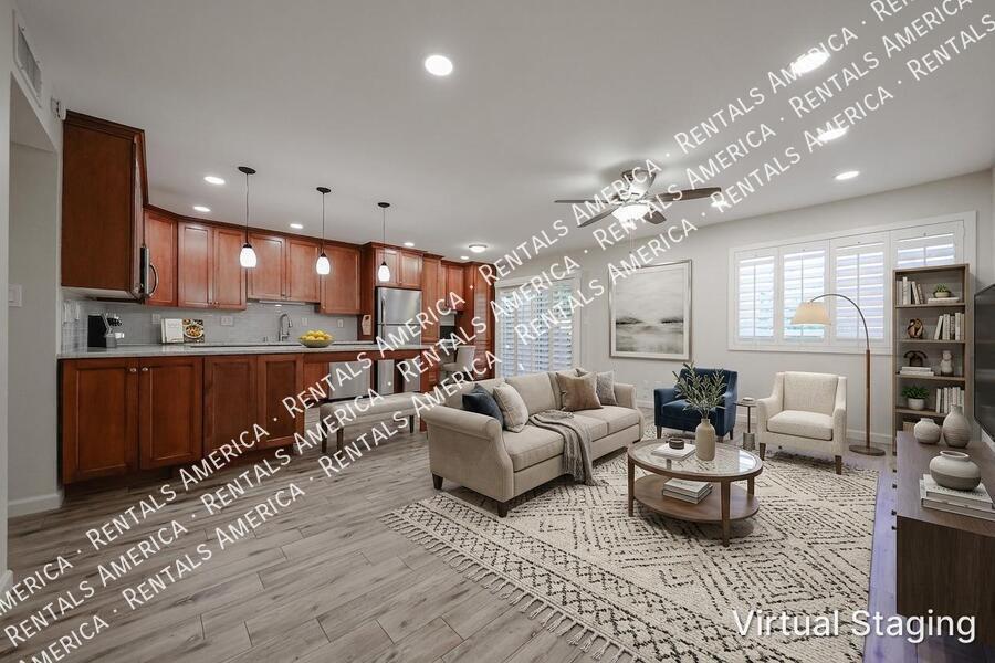 Upgraded 2 bed 2 bath condo property image