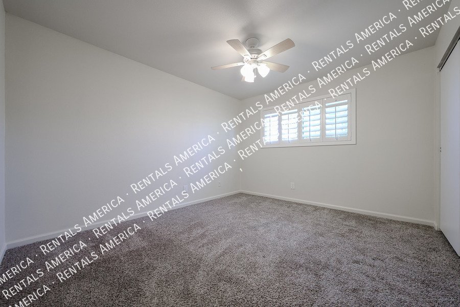 Upgraded 2 bed 2 bath condo property image