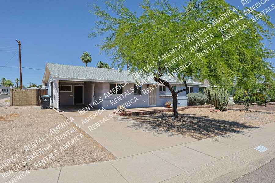 2114 W Myrtle Ave property image