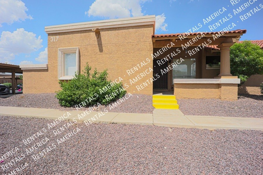 NICE Phoenix condo in Excellent Location! property image