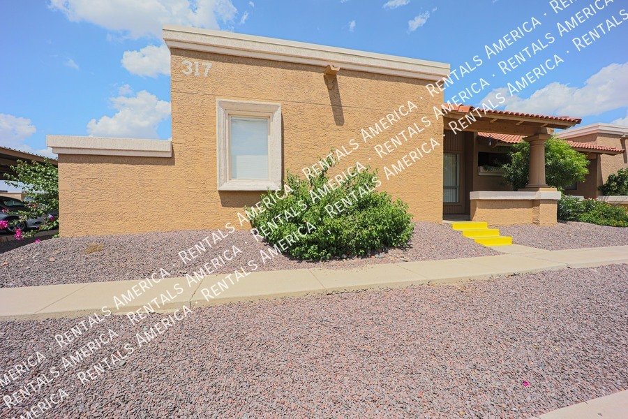 NICE Phoenix condo in Excellent Location! property image