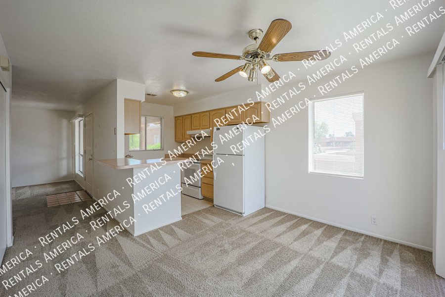 NICE Phoenix condo in Excellent Location! property image