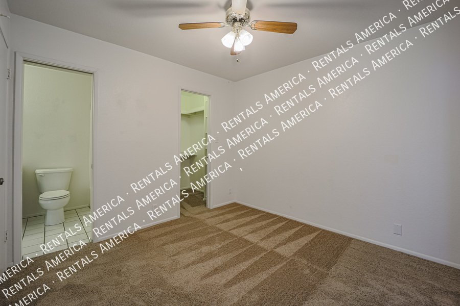NICE Phoenix condo in Excellent Location! property image