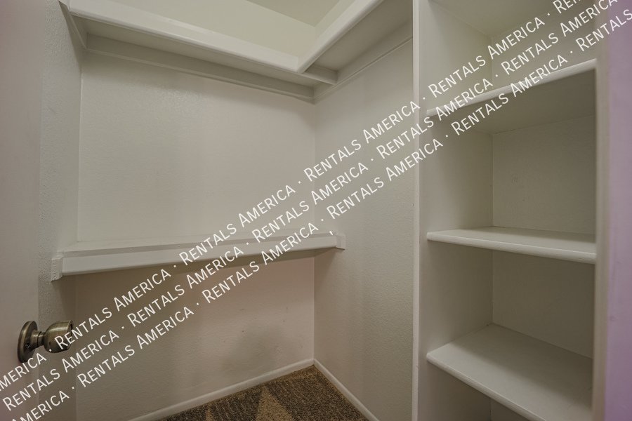 NICE Phoenix condo in Excellent Location! property image