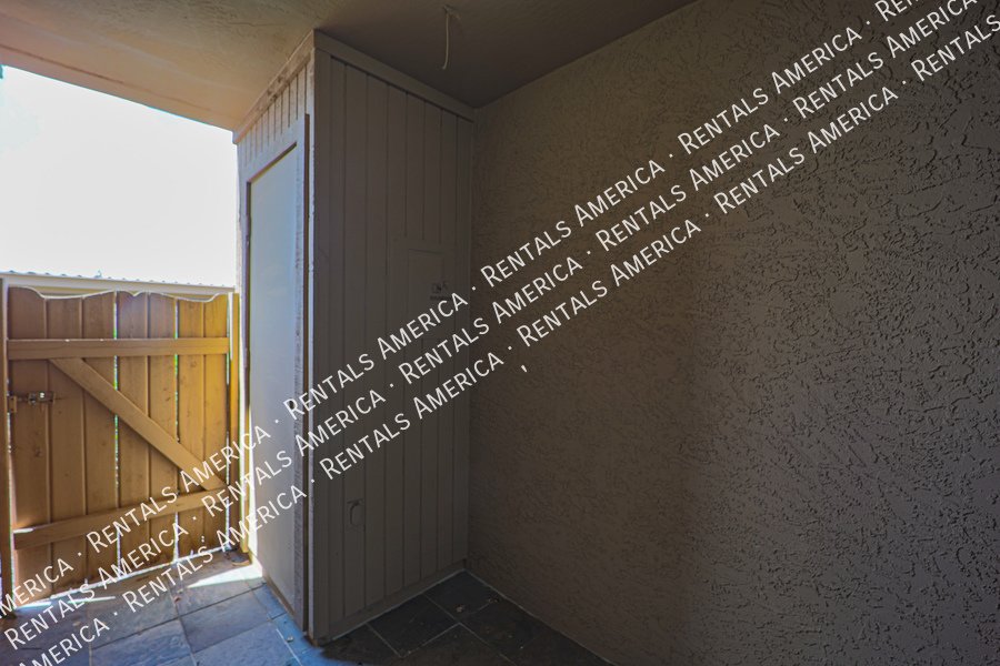 NICE Phoenix condo in Excellent Location! property image