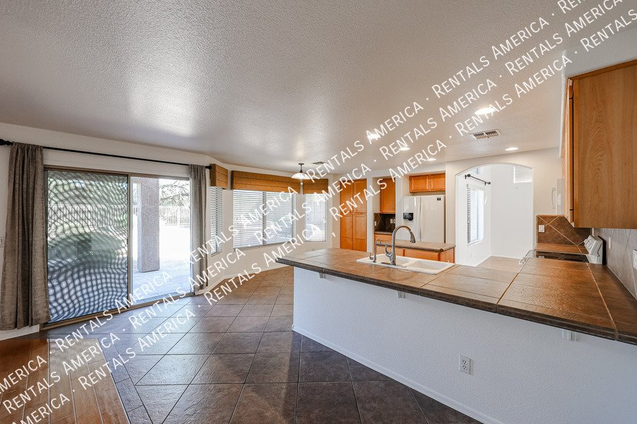Coming soon! Beautiful 5 Bedroom in Cave Creek! property image