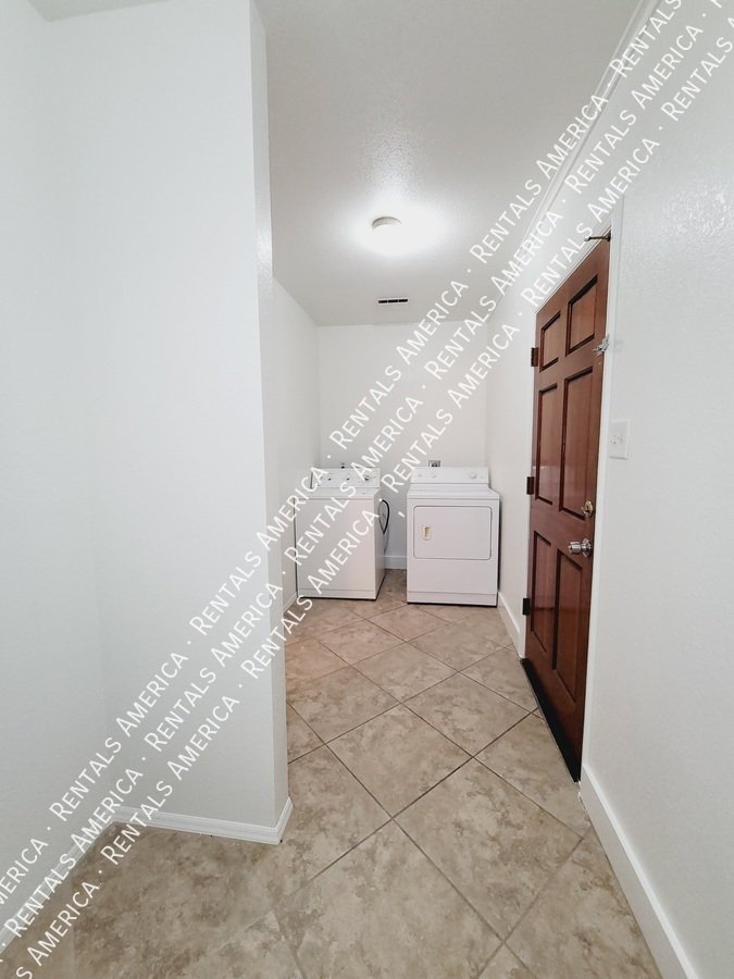 13831 N Kendall Dr Apt A property image