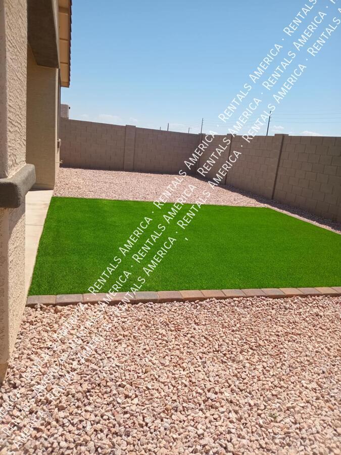SINGLE LEVEL 4BR WITH OFFICE IN EMPIRE POINTE property image