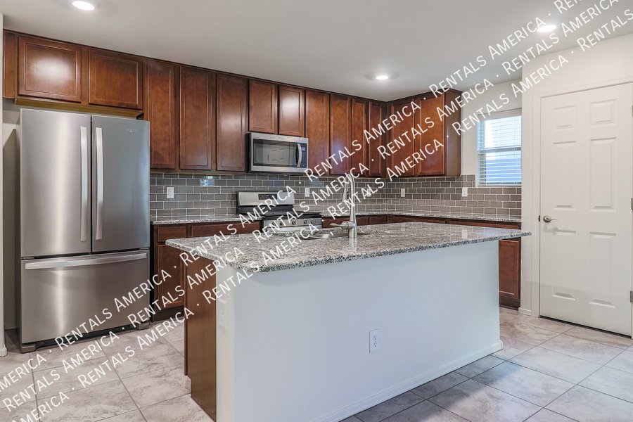 Newer home in Goodyear! property image