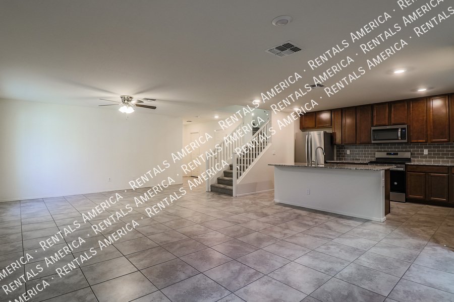 Newer home in Goodyear! property image