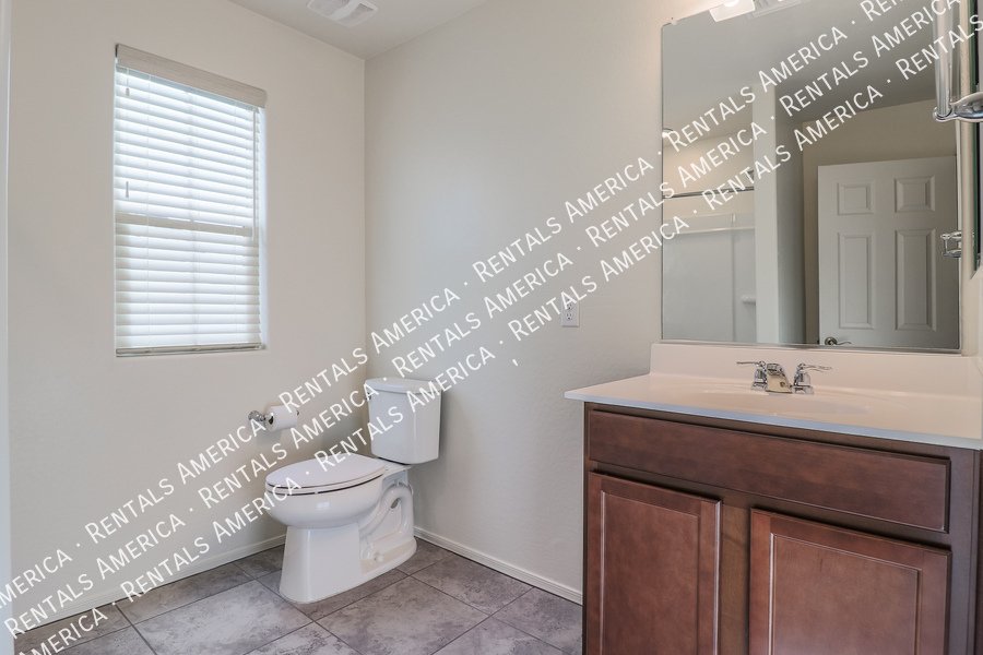 Newer home in Goodyear! property image