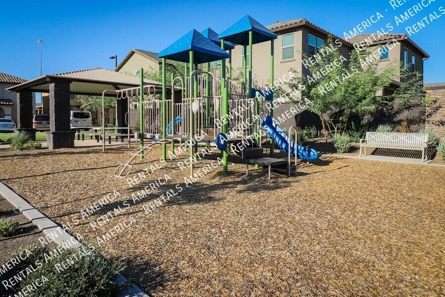 Newer home in Goodyear! property image