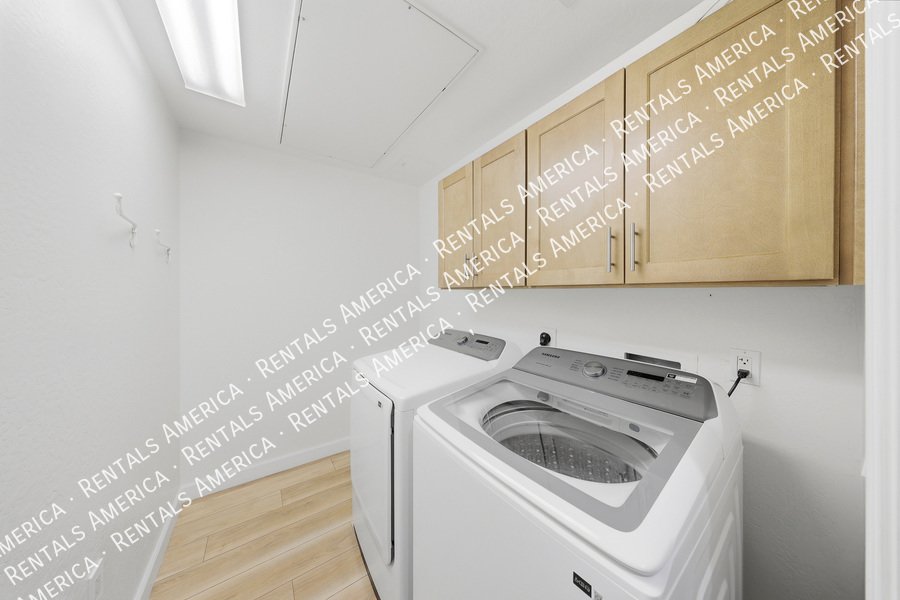 Upgraded 4th Floor Condo at Tapestry on Central 2 Bed + Studio property image
