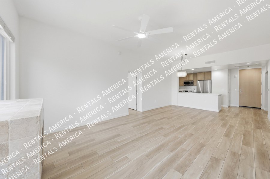 Upgraded 4th Floor Condo at Tapestry on Central 2 Bed + Studio property image